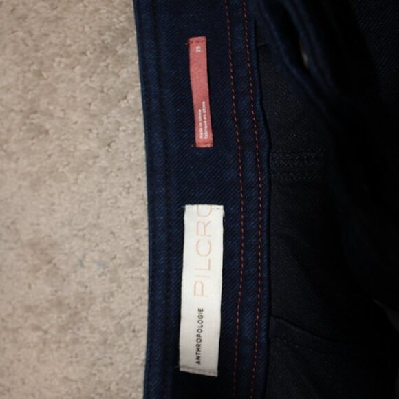 PILCRO Ultra High-Rise Relaxed Jogger Jeans Size 25 Dark Wash - Picture 3 of 5